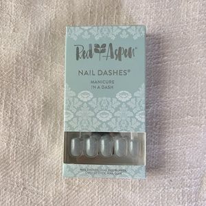 Red Aspen “Regency, Brinne” Press Ons